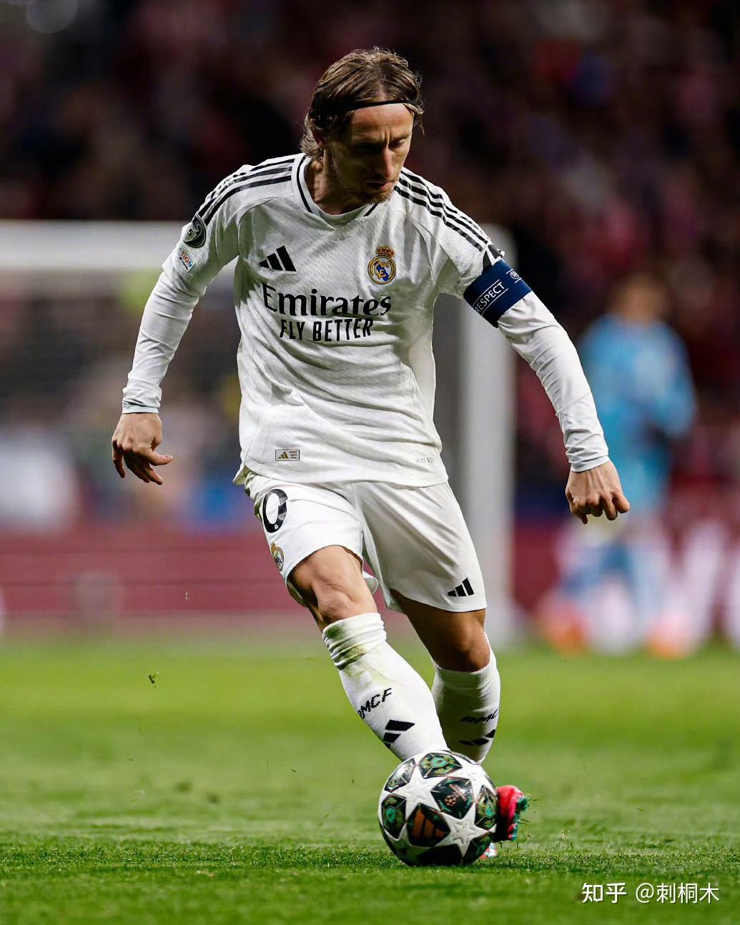 官方：费迪南德将担任世界杯抽签仪式主持人，布雷迪、奥尼尔等参加