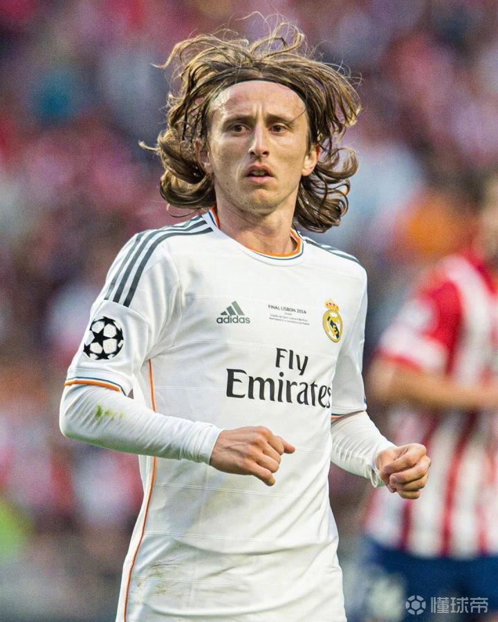 本赛季云南玉昆主场场均观众超2.2万人，带动直接消费2.3亿元