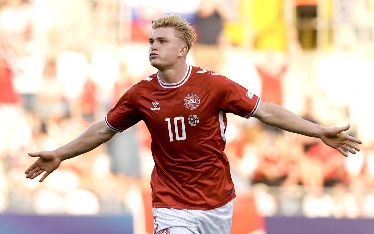 暖心，身患横纹肌肉瘤的河南队小球迷收到王上源送的签名球衣