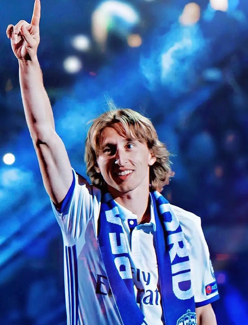 蓉城第90分钟遭扳平！李扬送点，神户点射破门2-2扳平蓉城