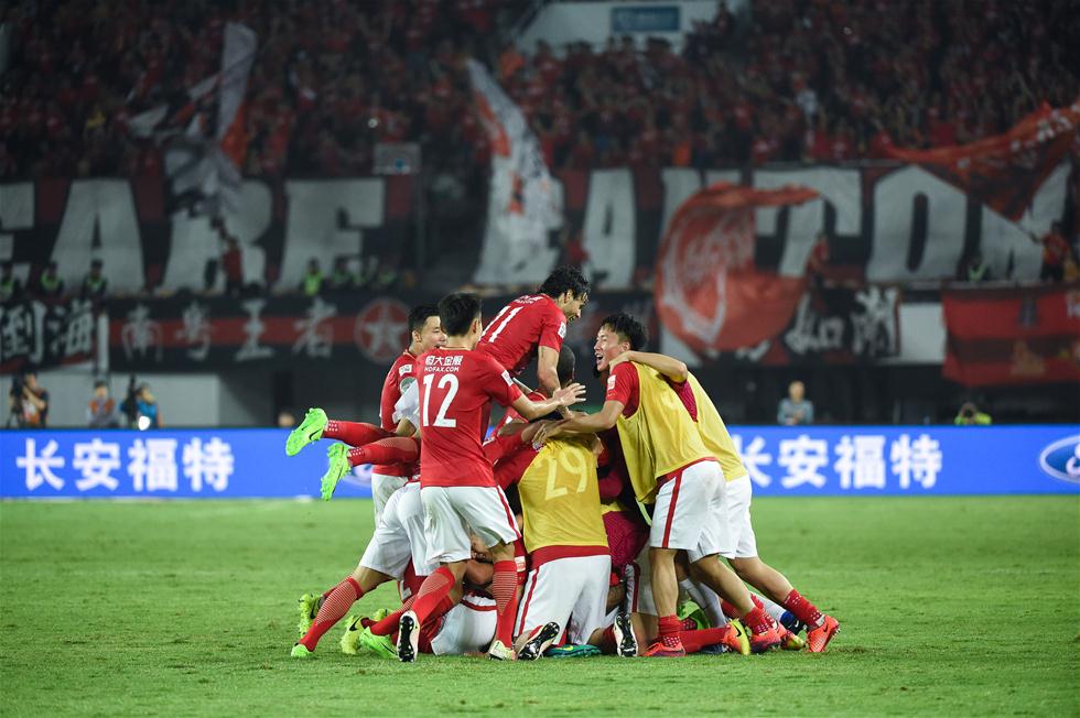 篮球勇士明星球员连场高得分